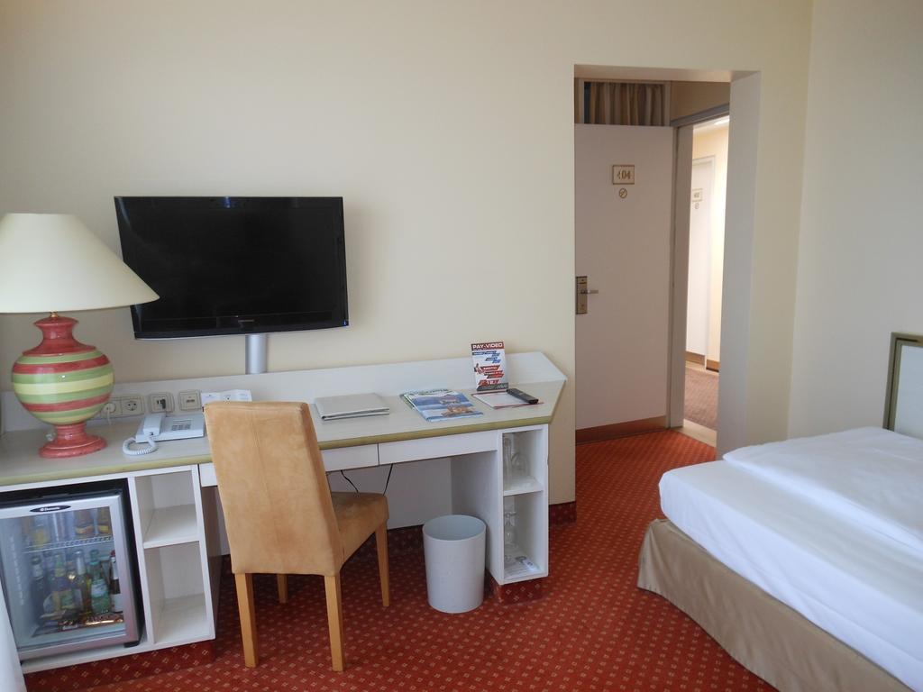 Panoramahotel Waldenburg ヴァルデンブルク 部屋 写真